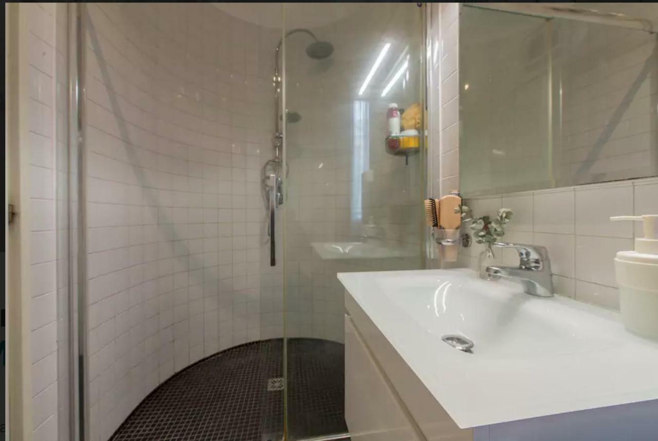 Lovely Apartment In The Heart Of Milan Bagian luar foto